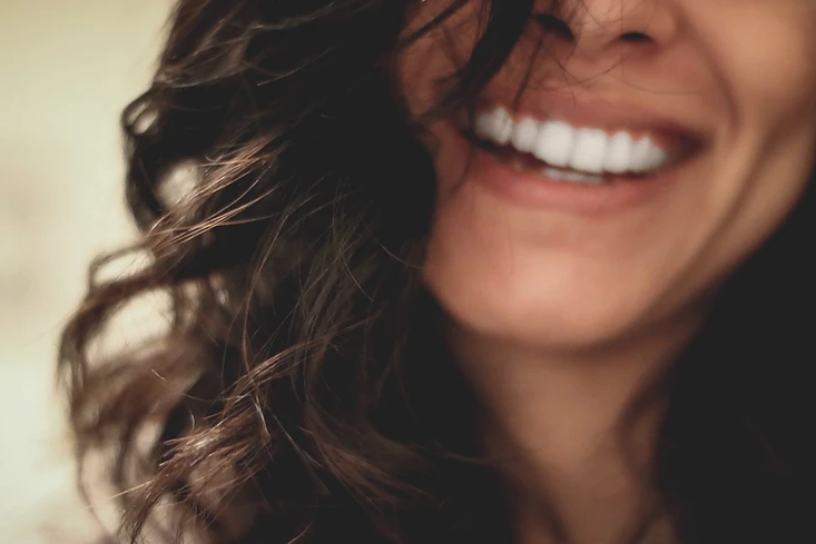 How Carbamide Peroxide Whitens Teeth and Supports Oral Health